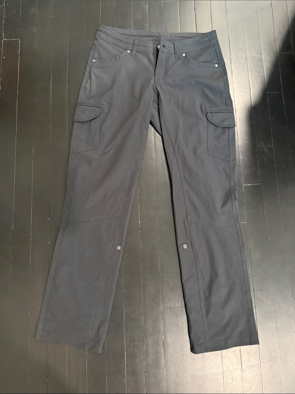 Women’s Cargo Hiking Pants — Charcoal Kuhl Size 2 Short